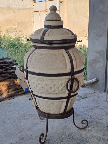 Manqallar, qrillər, barbekyu: Manqal, İşlənmiş, Qapaqlı