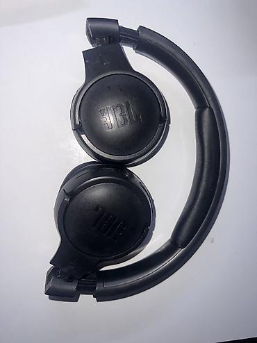 jbl nauşnik: Jbl simsiz qulaqlıq 48 saatadək şarj saxlama heç bir problemi yoxdur — 3
