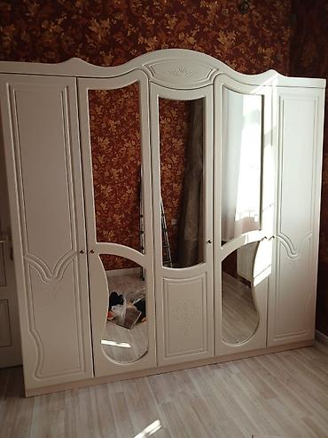 ikinci el skaflar: Dolab ela veziyyetde 250₼ .Unvan Bine &Rumi — 1