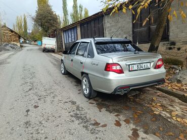 Daewoo: Daewoo Nexia: 2008 г., 1.6 л, Механика, Бензин, Седан