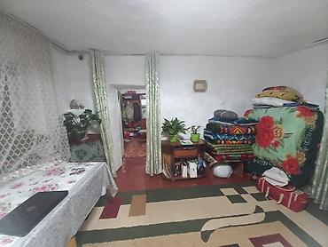 Продажа коттеджей и домов: Продаётся частный дом с большим двором и мощёной плиткой. - Участок — 21
