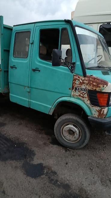 Daimler: Mercedes-Benz : 1990 г., 3 л, Механика, Дизель, Пикап — 4