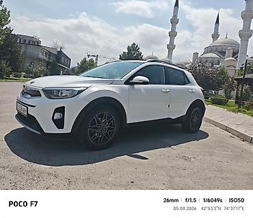 kia rio 2006: Kia Stonic: 2018 г., 1.6 л, Автомат, Бензин, Кроссовер — 2