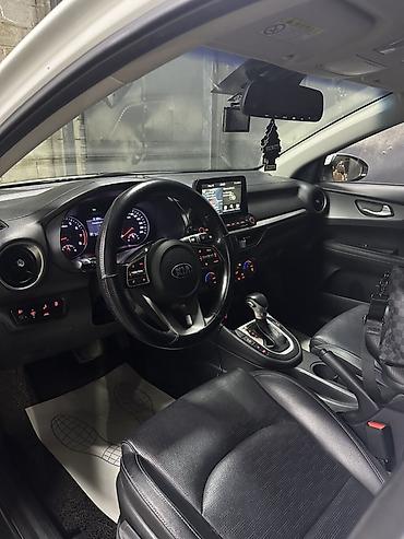 byd e3: Kia Cerato: 2019 г., 1.6 л, Автомат, Бензин, Седан — 3