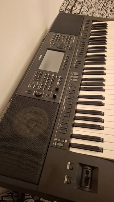 Sintezatorlar: Sintezator, Yamaha, Yeni, Ünvandan götürmə — 2