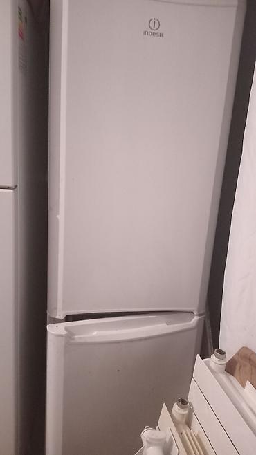 Soyuducular: 2 qapılı Samsung Soyuducu Satılır, rəng - Ağ — 5