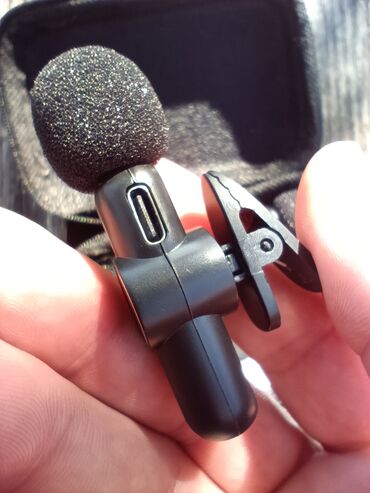 Mikrofoni: Bezicni profesionalni mikro studijski mikrofon za mobilnu i unutrasnju