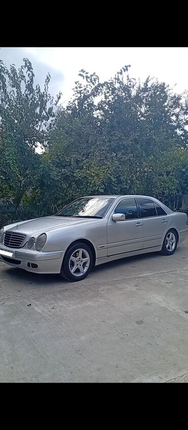 Mercedes-Benz: Mercedes-Benz E-Class: 2 l | 2000 il Sedan — 7