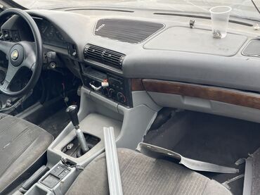 BMW: BMW 520: 1990 г., 2 л, Механика, Бензин — 7