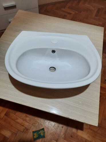 polica iznad wc solje ikea: Lavabo kao nov kvalitetna keramika 55x43cm