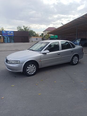 Opel: Opel Vectra: 2000 г., 1.6 л, Механика, Газ, Седан