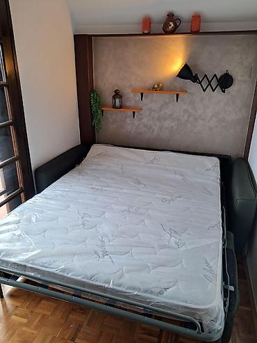 Prodaja stanova: Na prodaju lux kuća 24km od Bulevara Kralja Aleksandra. Zbog odlaska — 20