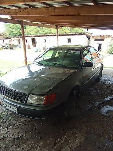 разбитые авто: Audi S4: 1991 г., 2.3 л, Механика, Бензин, Седан — 4