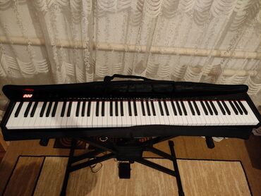 отдам даром пианино: Электронный цифровое пианино новый 25000 сом. Основные свойства