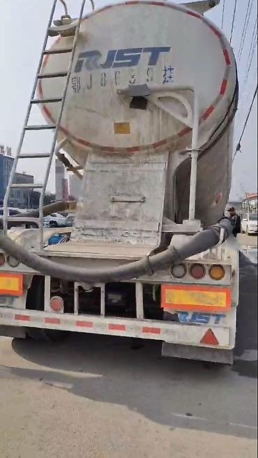 Грузовики: Грузовик, Howo, Новый — 9