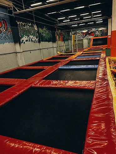 meta eynek: Batut 2.5+2.5 ölcüde 2 ədəd qalıb Trampolin Parkı – peşəkar quruluş və — 1