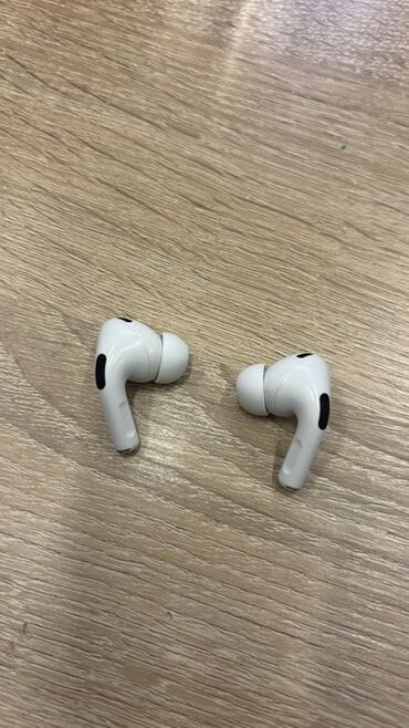 Adapterlər: Apple AirPods Pro 2 original - Aktiv səs-küyün azaldılması (ANC) və