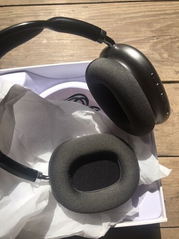 Qulaqcıqlar: İşlənmiş Simsiz (Bluetooth) Qulaqcıqlar, Borofone, rəng - Boz