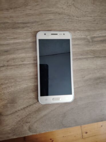 Samsung: Samsung Galaxy J3 2016, 8 GB, rəng - Gümüşü