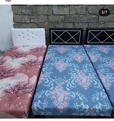 Çarpayılar: Kravat hazırı var çatdırılma var bir nəfərlik 60 manat taxt 110 manat — 6