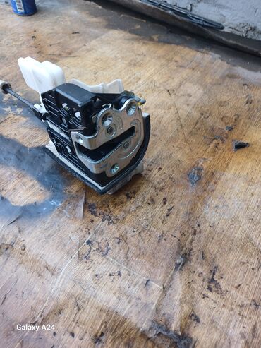 Digər kuzov detalları: Mercedes 212 kuza buferde olan abirsovka ve Hunday sanata abirsovkasl — 10