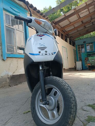 шины 14c: Скутер Honda, 50 куб. см, Бензин, Колдонулган
