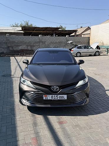 jeep compas: Toyota Camry: 2017 г., 2.5 л, Автомат, Бензин, Седан — 8