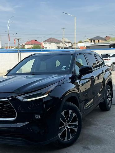 highland: Toyota Highlander: 2021 г., 3.5 л, Автомат, Бензин, Кроссовер — 1