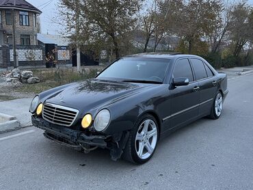 бмв 5 серии: Mercedes-Benz E-Class: 2002 г., 3.2 л, Автомат, Бензин, Седан