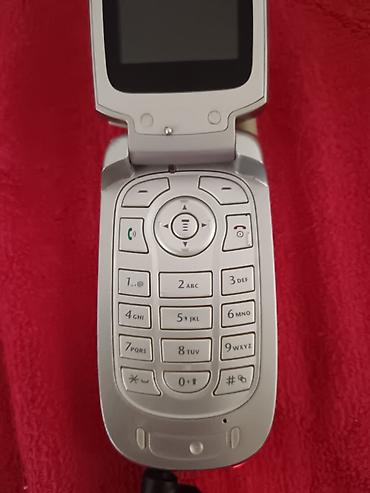 thin clients: Motorola preklopni mobilni telefon (klap) – srebrna boja - — 6