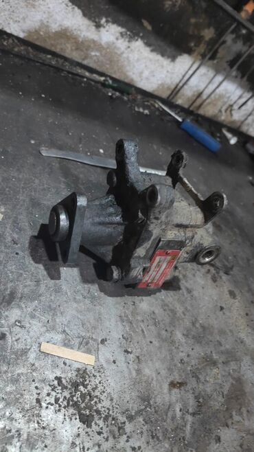 Digər avtomobil ehtiyat hissələri: Bmw e36 aid ehtiyat hissələri satılır bmw E36 bütün ehtiyat hissələri — 28