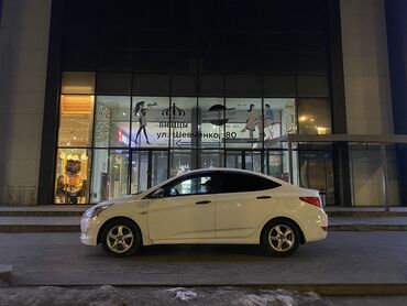 Hyundai: Hyundai Solaris: 2015 г., 1.4 л, Механика, Газ, Седан