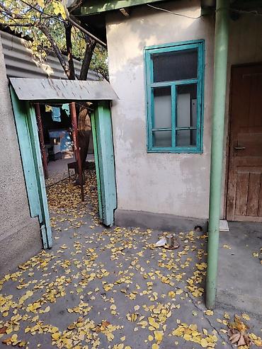 Продажа коттеджей и домов: Продаётся дом с участком 8 соток На участке имеется 2дома, есть газ — 15