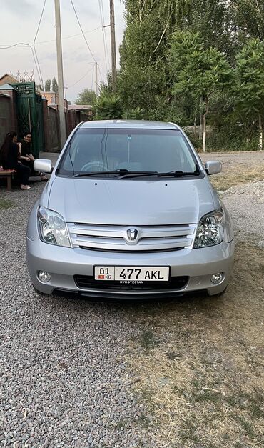 бузук машиналар: Toyota ist: 2003 г., 1.5 л, Автомат, Бензин