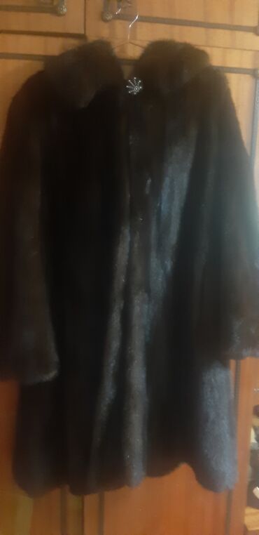 продаю женское пальто: Шуба, 4XL (EU 48)
