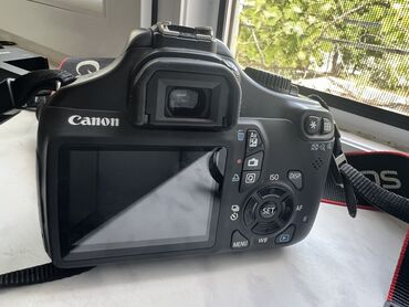 canon fotoaparat: Canon 1100D fotoaparat. Xanım işlədib,ancaq ev içində şəkillər