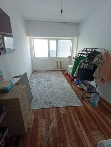 1 комната с подселением: 1 бөлмө, 13 кв. м, Жатакана жана мейманкана түрүндө, 6 кабат, Косметикалык ремонт