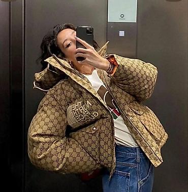Jakne, Kaputi, Prsluci: Gucci jakna
Cena 8200
s, m, l, xl, 2xl
P75 — 4