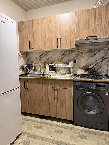 Günlük kirayə evlər: Kirayə üçün həyət evi - 1 mərtəbəli həyət evi, hasarlı sahə - — 3