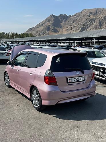 chevrolet aveo: Honda Fit: 2008 г., 1.4 л, Автомат, Бензин, Хэтчбэк — 4