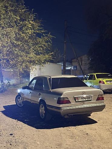 Mercedes-Benz W124: 1995 г., 2.8 л, Механика, Бензин, Седан