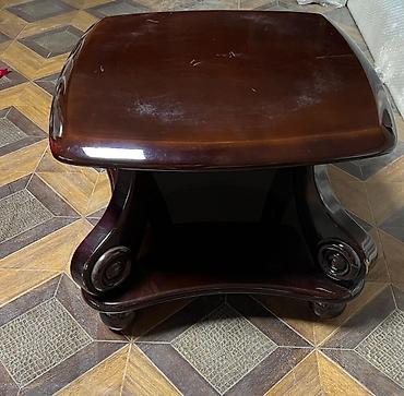 Sifarişlə ev mebeli: Kvadrat masa, Açılmayan, Təkərsiz, Taxta, Zəmanətsiz — 2
