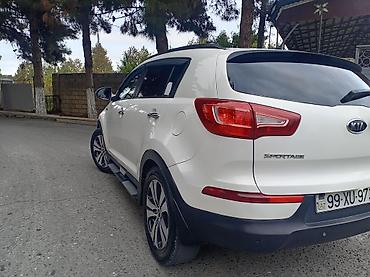 Kia: Kia Sportage: 2 l | 2011 il Krossover — 7