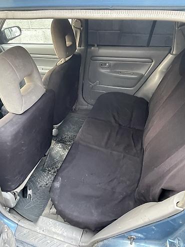 Mazda: Mazda Demio: 2002 г., 1.5 л, Механика, Бензин, Хэтчбэк — 10