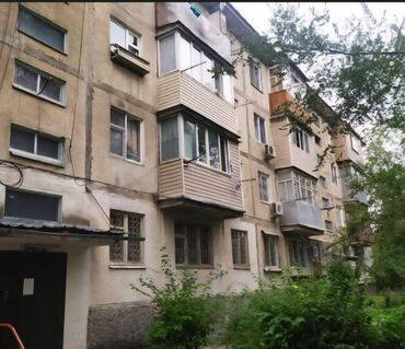 токмок квартира продаю: 3 бөлмө, Менчик ээси, Чогуу жашоо менен