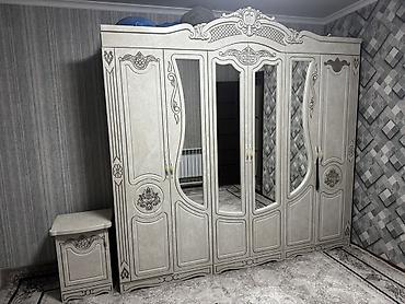 house pro: Спальный гарнитур, Б/у, Шкаф, Трюмо, Тумба, цвет - Белый — 1