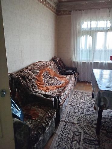merkezde evler: 3 otaqli ev kiraye verilir Yeni Gence 3 ve 1 nomreli avtobuz — 4