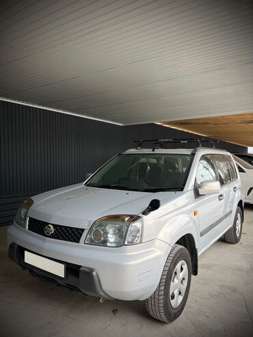 Nissan: Nissan X-Trail: 2001 г., 2 л, Автомат, Бензин