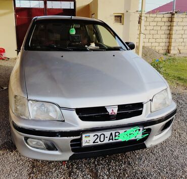 Çəngəllər: Mitsubishi Space Star: 1.6 l | 2000 il 236369 km Sedan