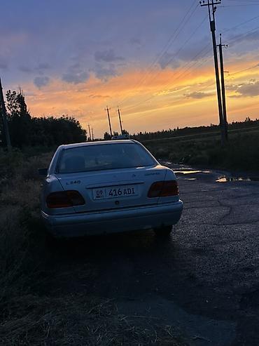 Унаа сатуу: Mercedes-Benz E-Class: 1995 г., 2.4 л, Кол менен иштөөчү, Бензин, Седан — 2